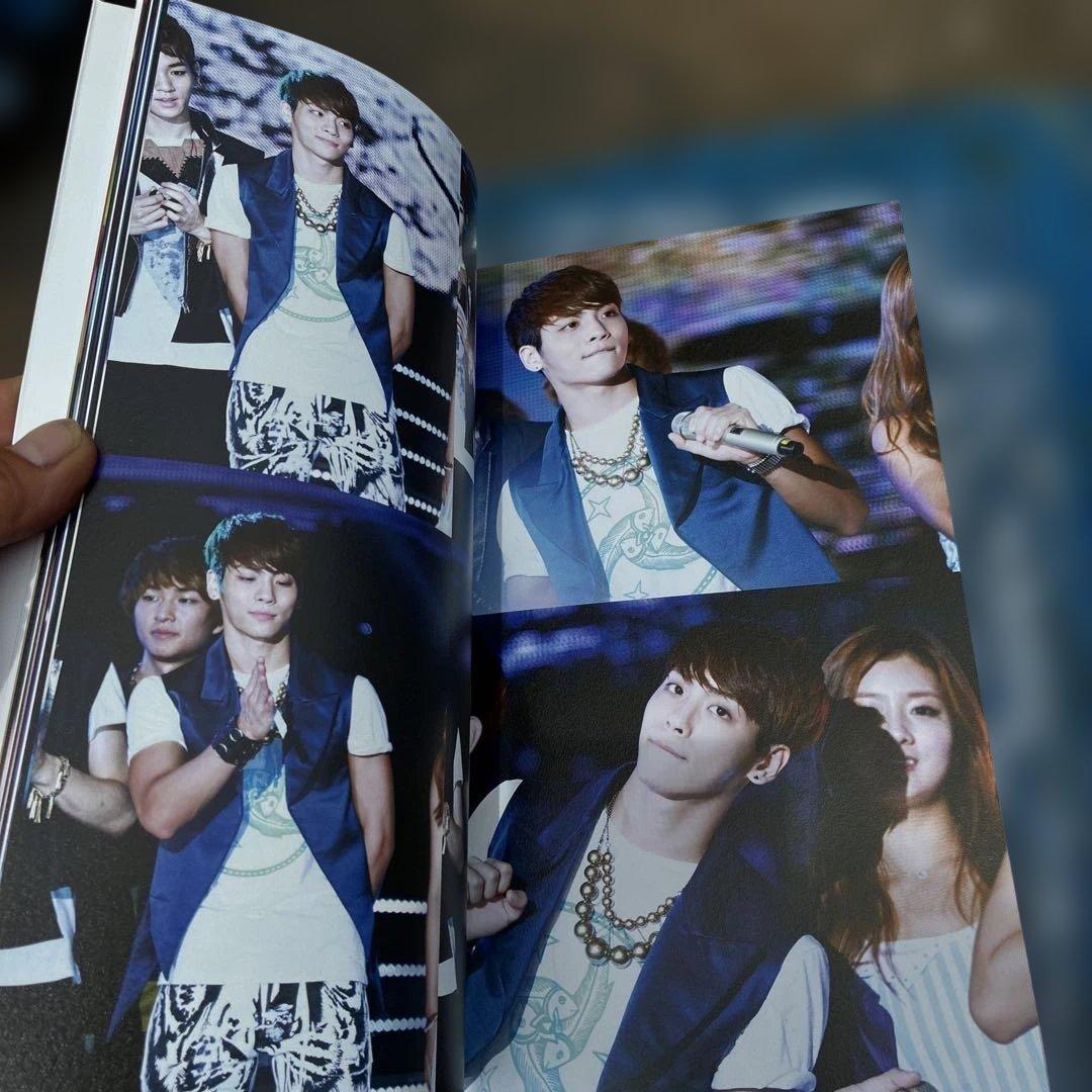 SHINee ジョンヒョン写真集 GLORIEUX CONQUERANT