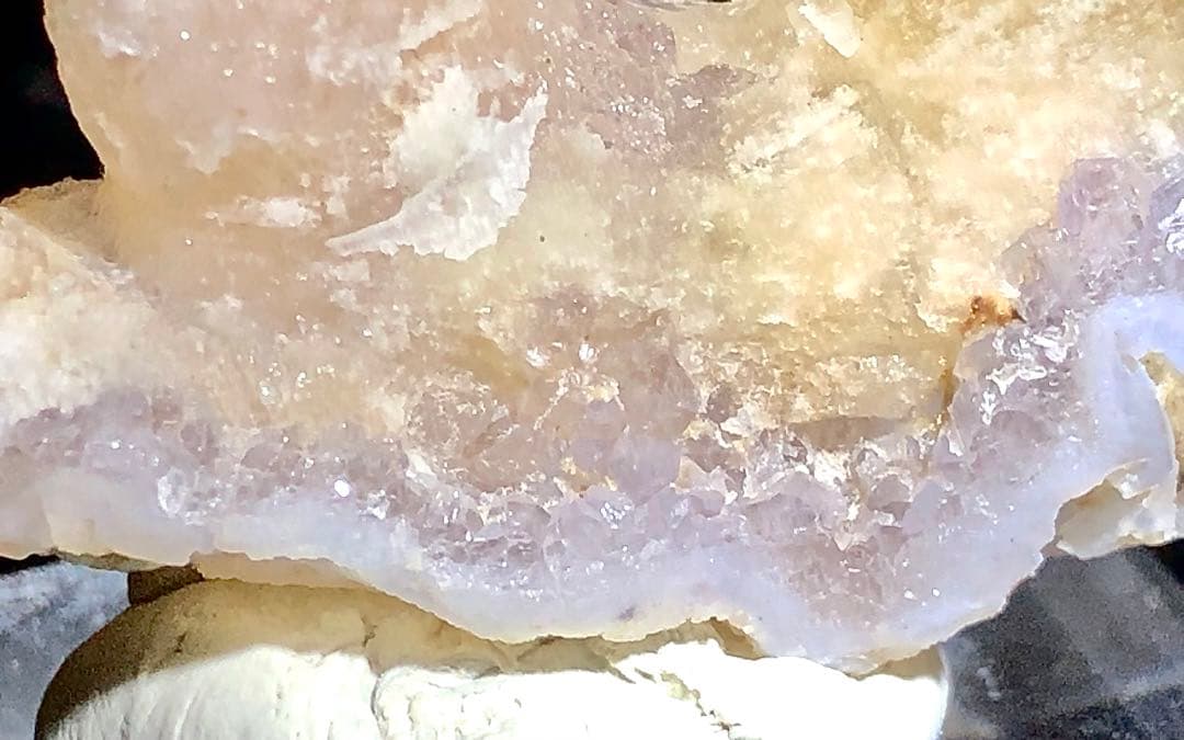 【珍奇鉱物】インド　フローライト　ポンデリングフローライト　母岩付き