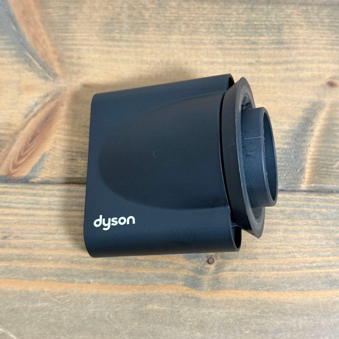 【美品・限定色】ダイソン ヘアドライヤー HD08 さくらロゼゴールド