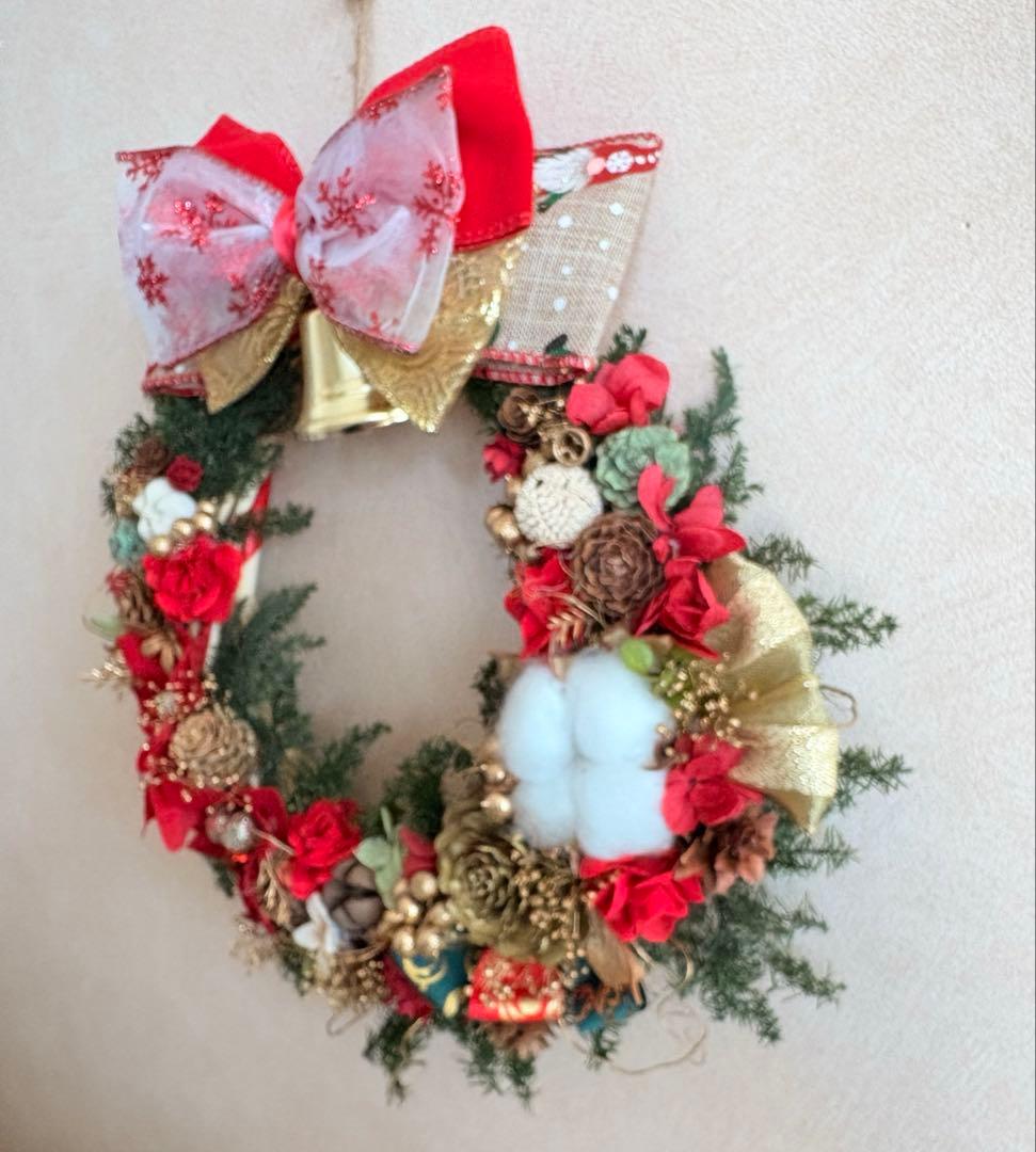 No125 キラキラリボンとリンリンベル♥大きめクリスマスリース