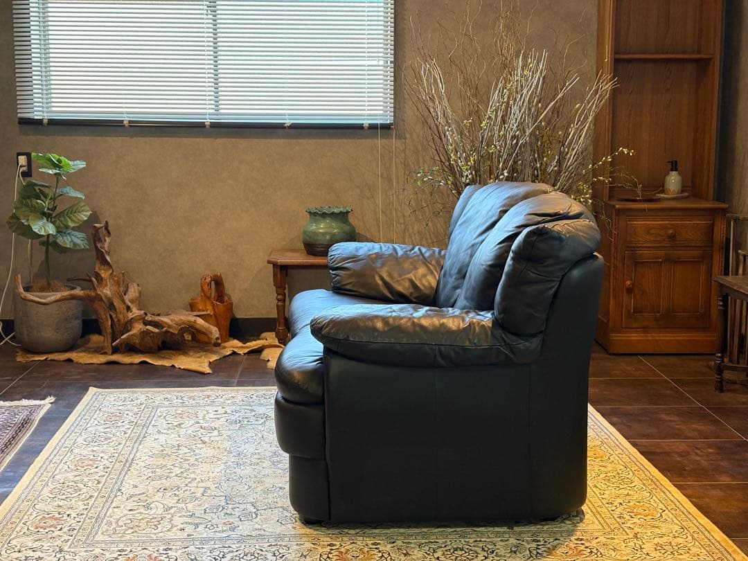 ②カウチソファ　ブラックソファ　2P　モダン　クラシック　シンプル　レザー　IG