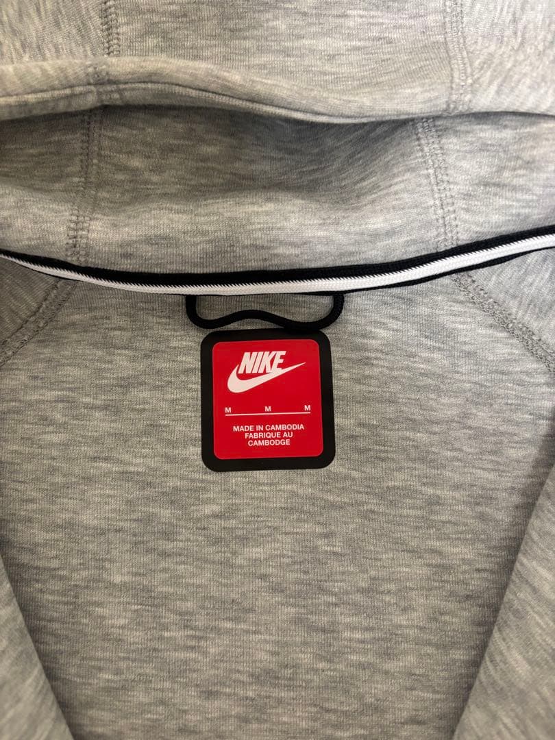 Nike テックフリース Mサイズ グレー