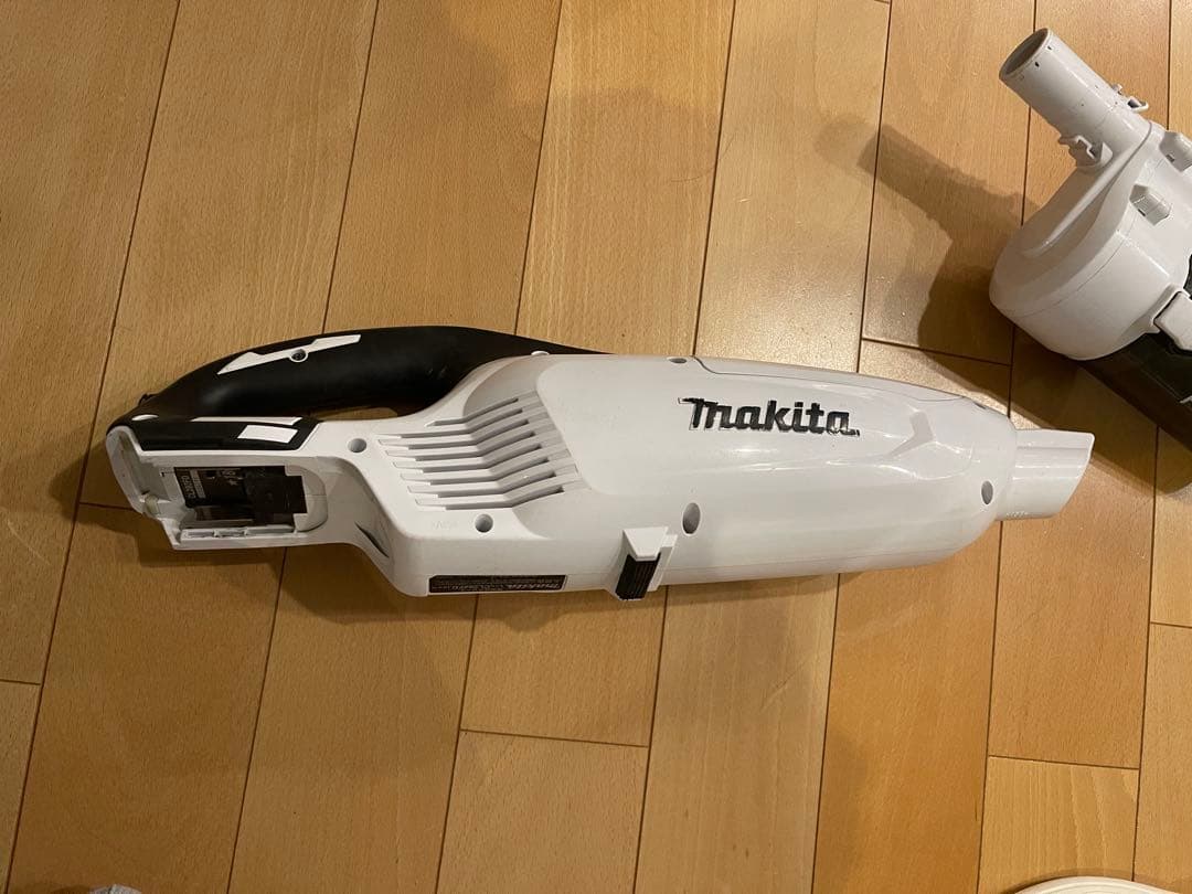 マキタコードレス掃除機　CL282FD ショートサイクロン付