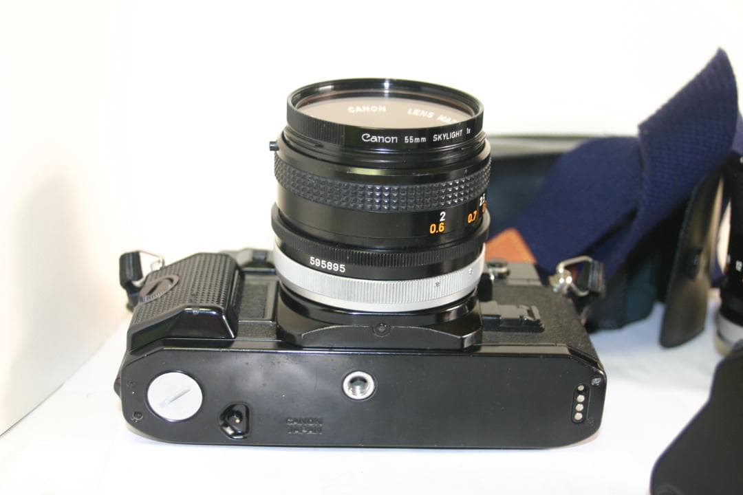 【動作確認済】キャノンA-1+純正レンズ2本+モータドライブ+ストロボ（C12）
