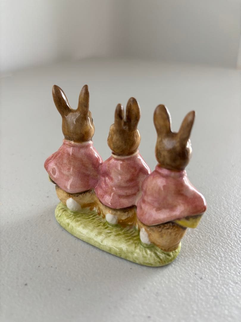 稀少品、Beswick社　ピーターラビットのフィグリン　4体まとめて！