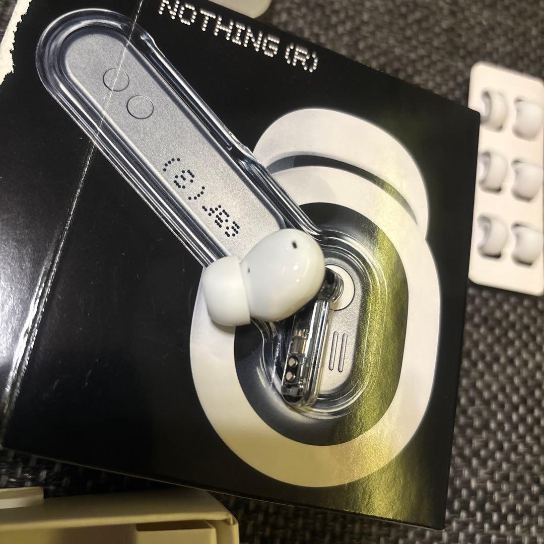 NOTHING ear (3) ホワイト　ワイヤレスイヤホン