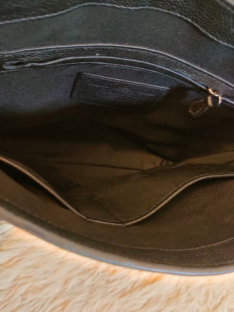 【美品】 COACH（コーチ）ショルダーバッグ黒 キーホルダー付