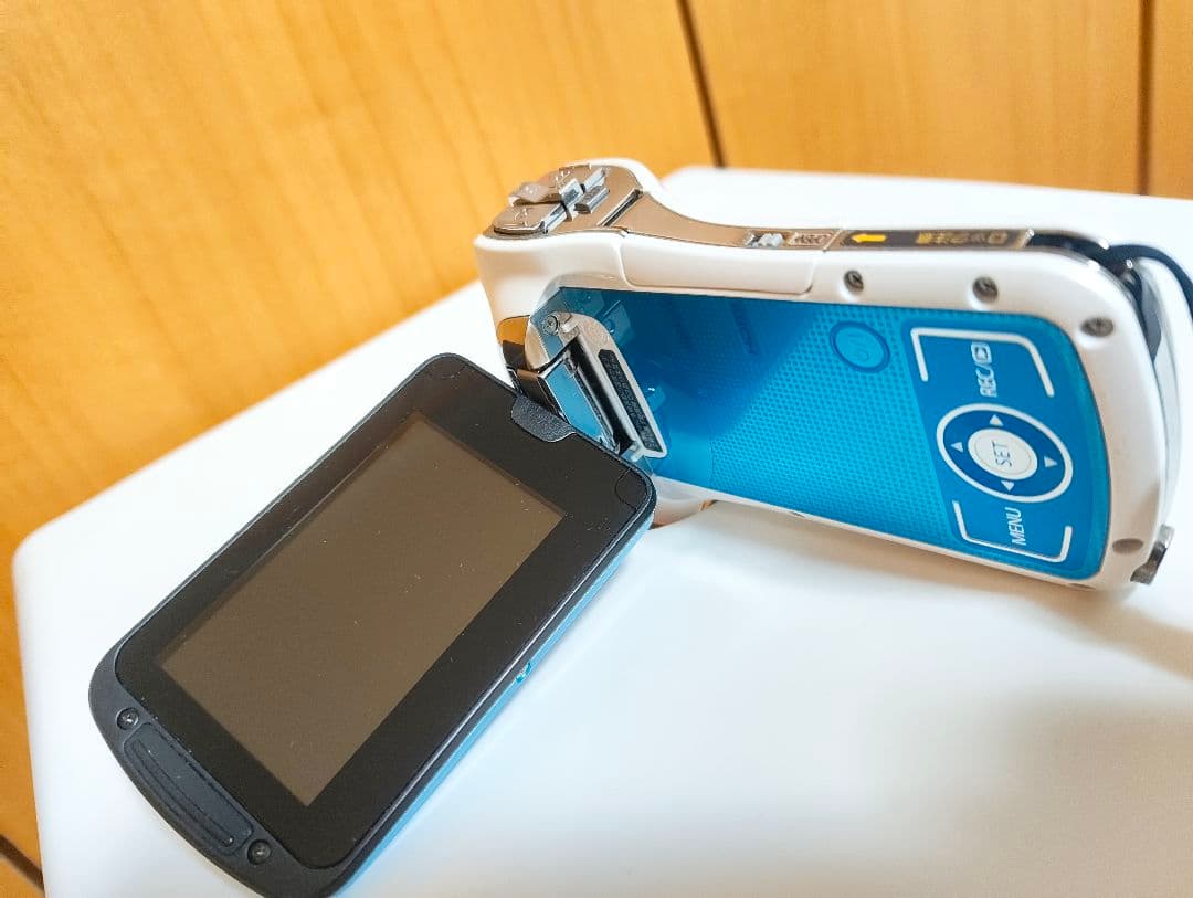 ✨️美品✨️Panasonic HX-WA10 防水ビデオカメラ 収納ポーチ付