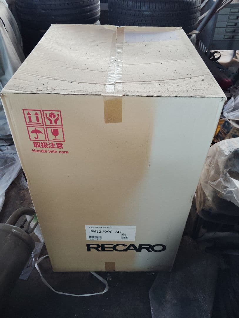 専用RECARO RMS 2700G ＋Valisクーリングボンネット