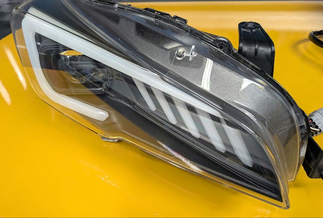 スバル レヴォーグ VM4 クリスタルアイ シャークヘッドライト 左右セット