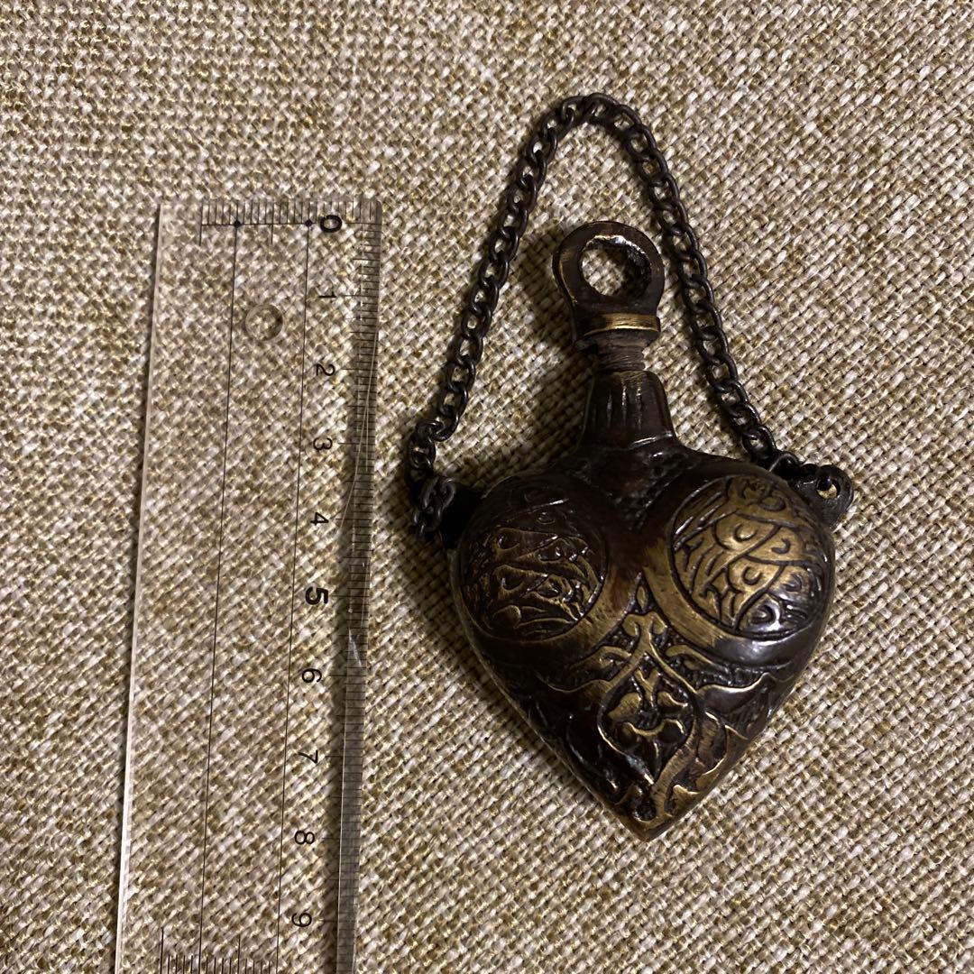 アンティーク ハート型金属製火薬入れ