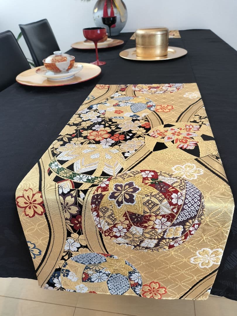 A751高級‼️ひな祭り‼️手毬‼️袋帯テーブルランナー2m19cm