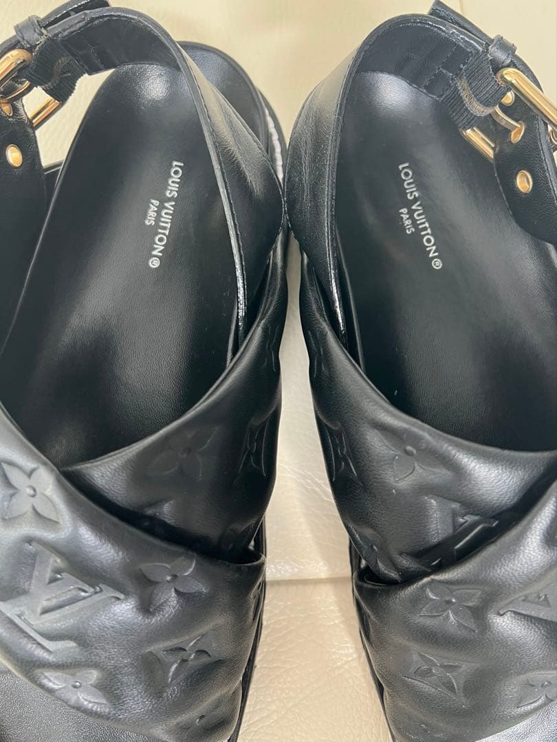 Louis Vuitton サンダル 極美品 未使用に近い 黒 サイズ３７.５