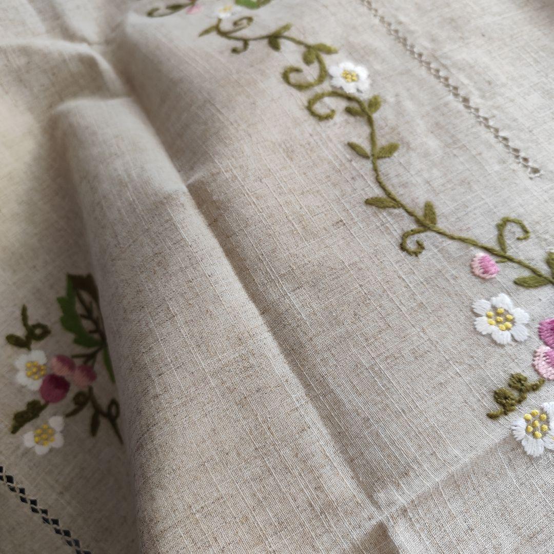 ヴィンテージ 混紡リネン 葡萄蔓 手刺繍　大判テーブルクロス