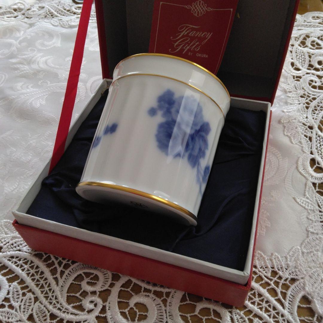 大倉陶園　ブルーローズのカトラリースタンド