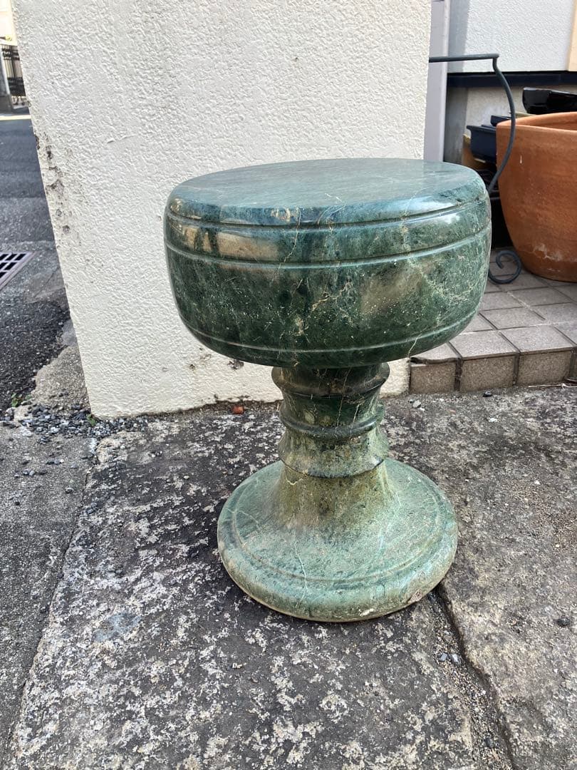 【直接お引き渡し限定/発送不可】大理石？　大理石調　ガーデニングチェアー　庭石