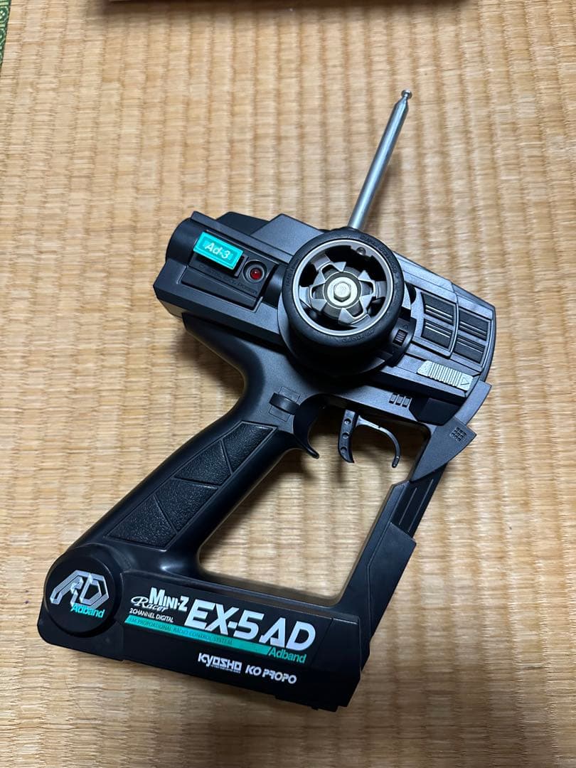 ミニッツ　エンツォフェラーリ限定仕様