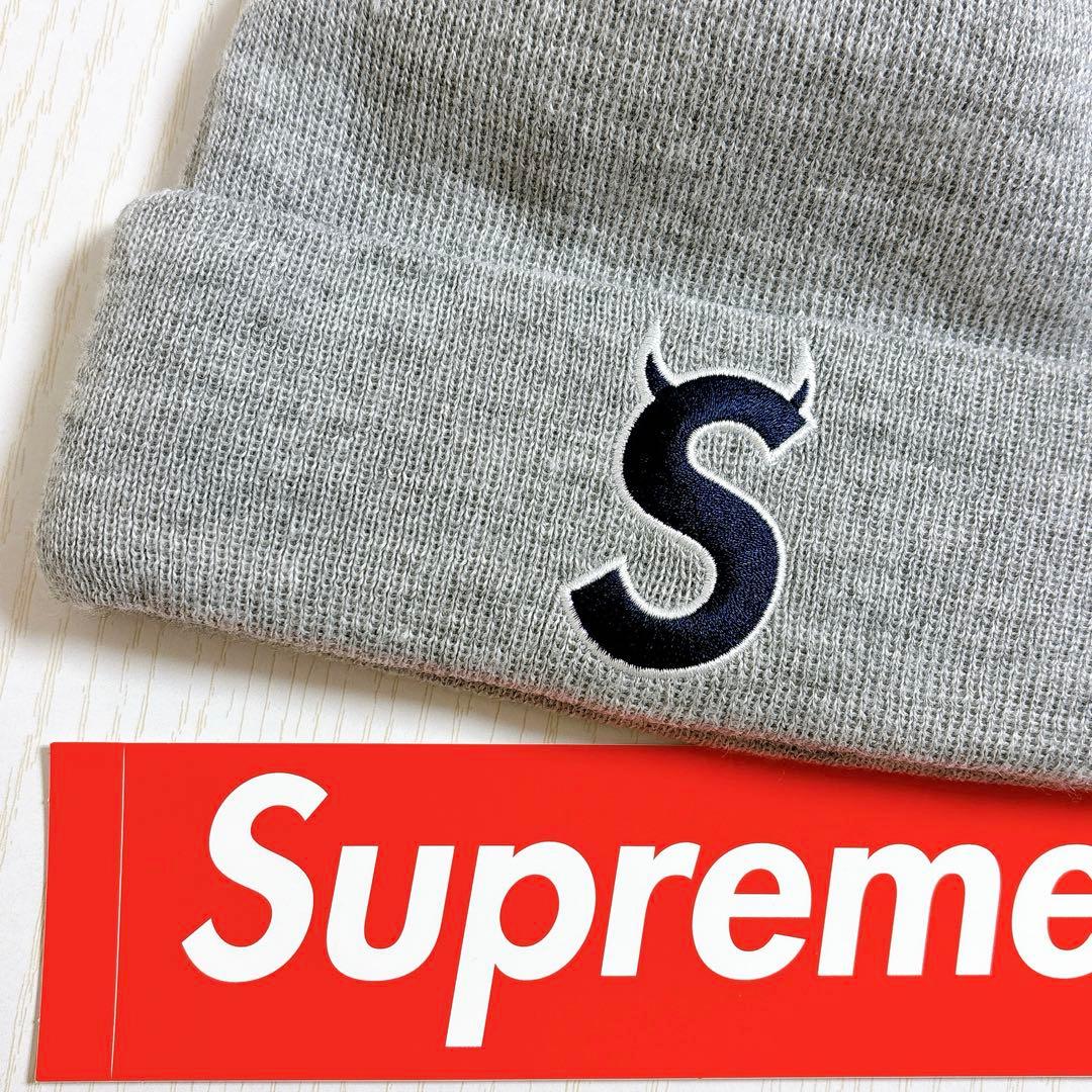 2点セット　Supreme ニット帽　ビーニー　ツノ　Sロゴ　グレー