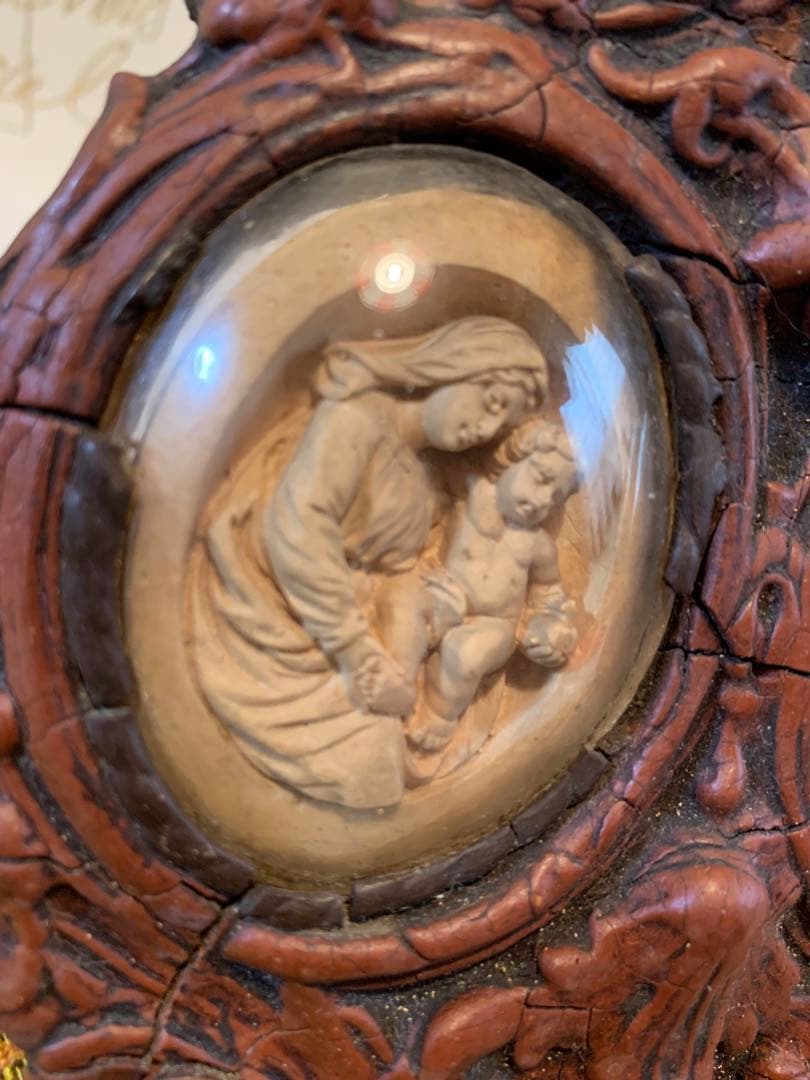 フランス製　アンティークのレアなメダイヨンのガラスドームが2個付いてます！繊細！