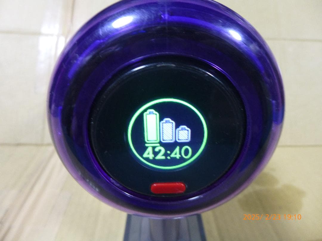 本日限り　ダイソンSV18　純正充電スタンド付き　エコモード43分　動作確認済み