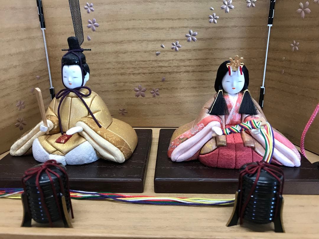 お雛様　箔一の金箔布の木目込　舞姫