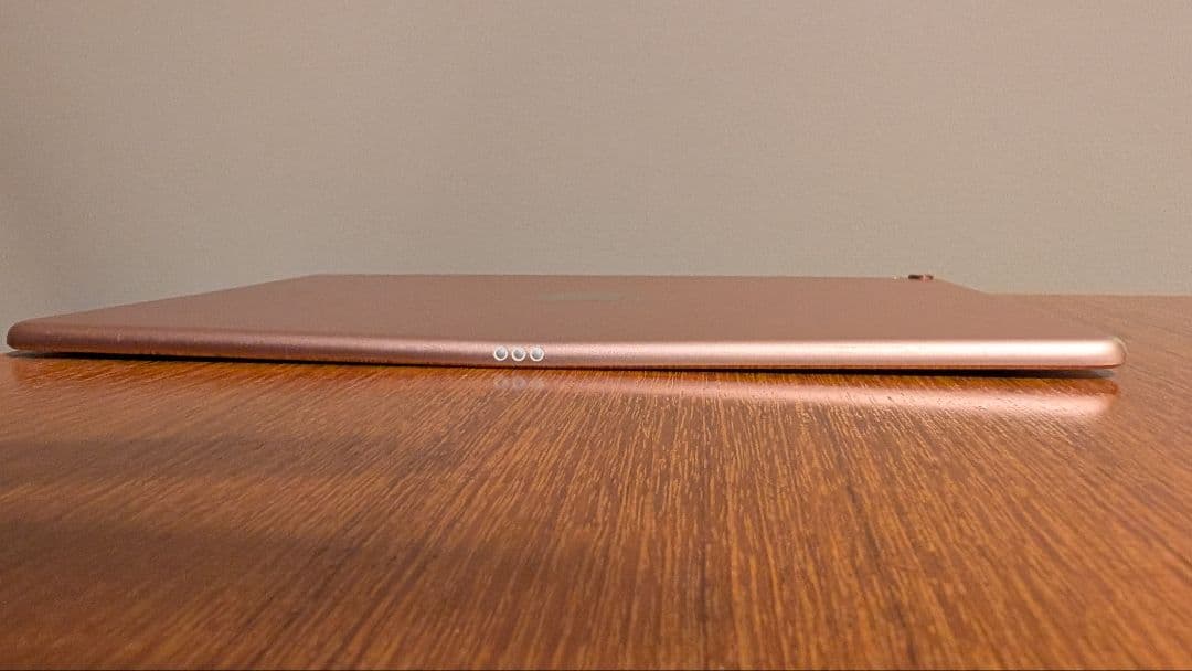 iPad Pro（10.5インチ）256GB　純正キーボード付