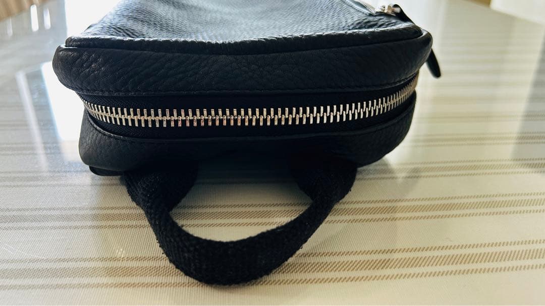 ECCO ボディーバッグ　本革