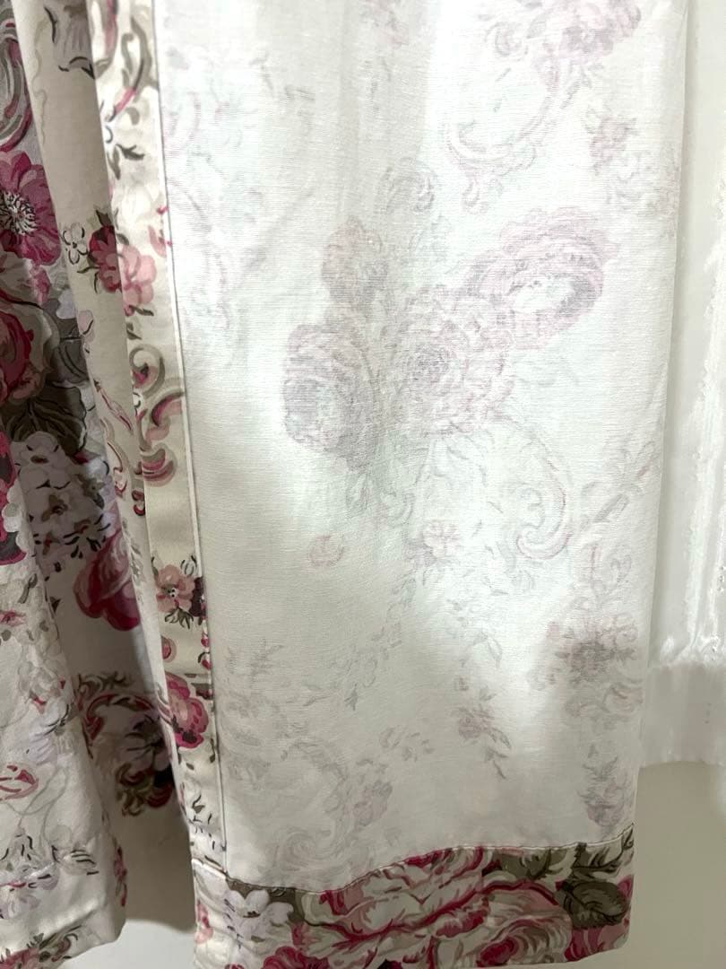 ローラアシュレイ カーテン