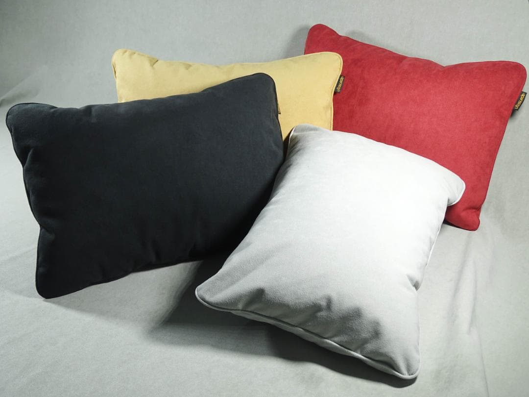 【最強の素材】高級車内装素材のクッション 触ったら戻れない ルビー