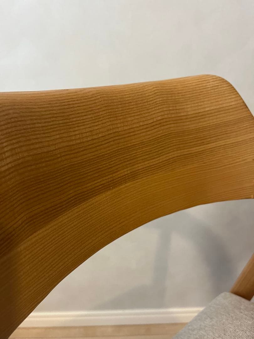 ダイニングチェア 肘付き 木製 無垢材 (ナチュラル／ライトオークル)