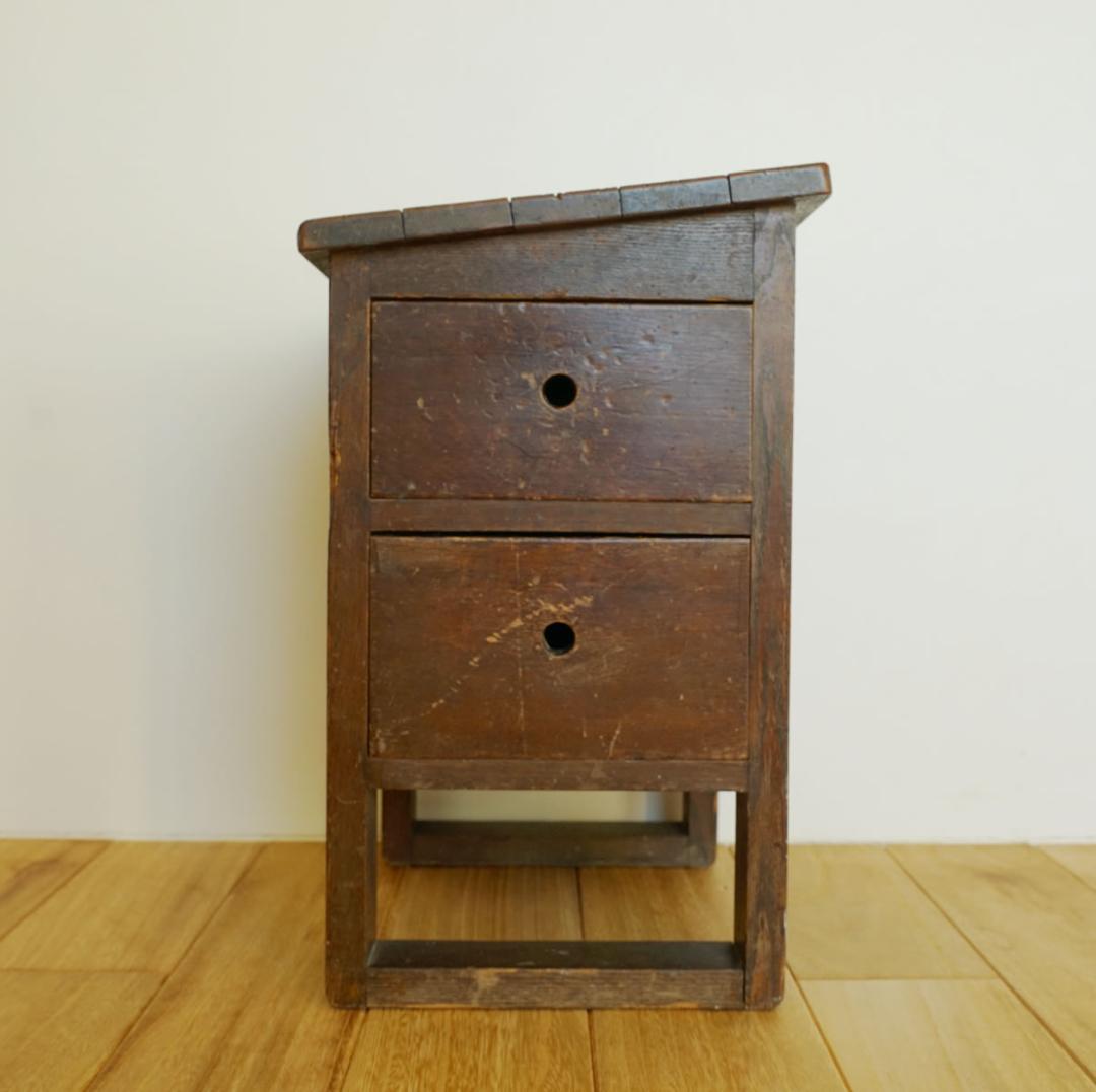 【アンティークタミゼ】オランダ　戦前アンティーク　小さめ　棚　キャビネット