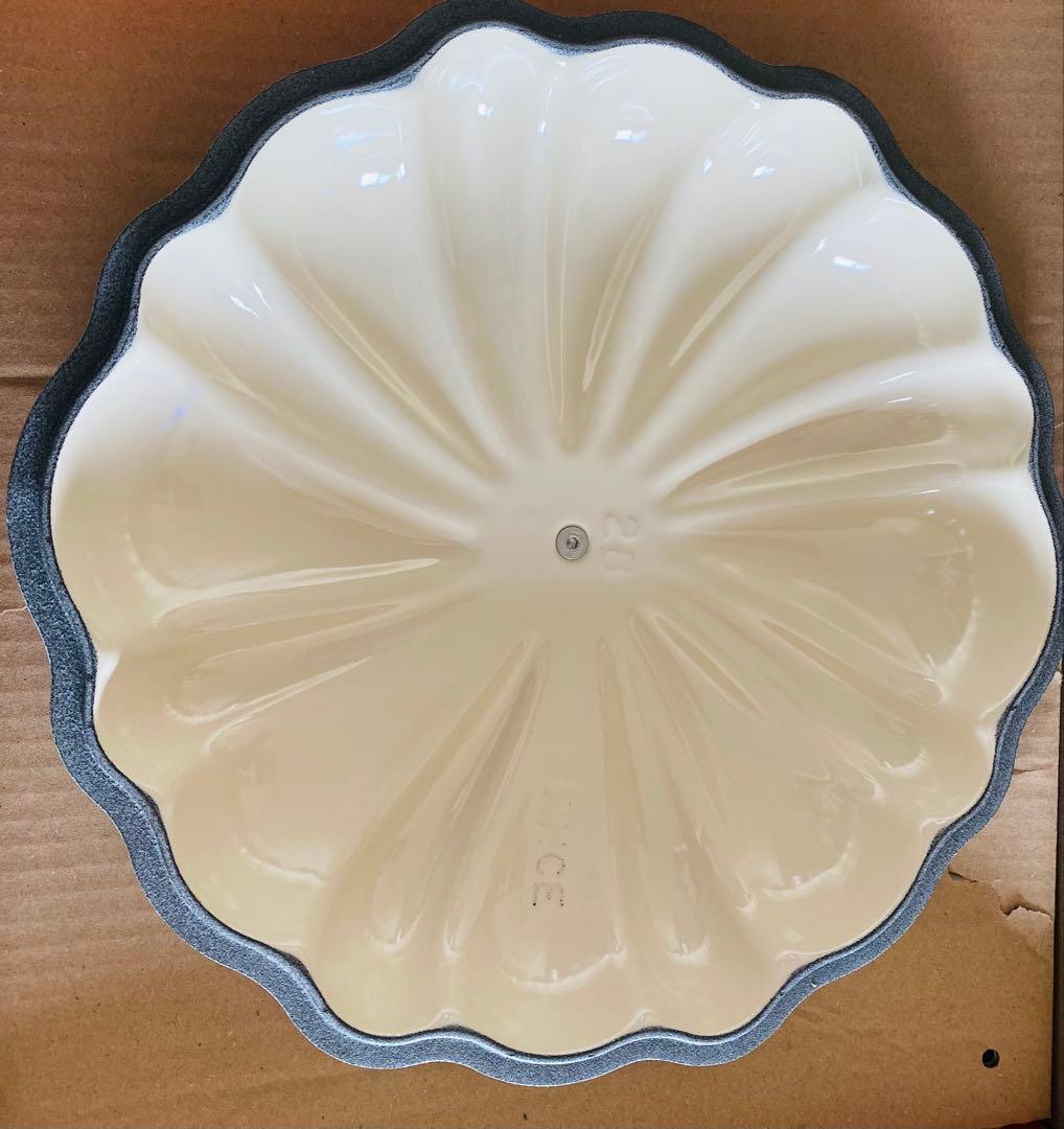 【新品】ル・クルーゼ　シグニチャービュッフェ　キャセロール　パンプキン28cm