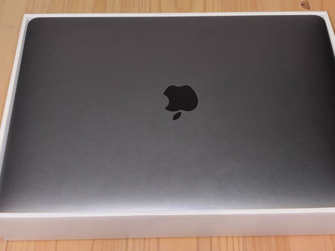MacBook air 13-inch 2018 256GB バッテリー100%