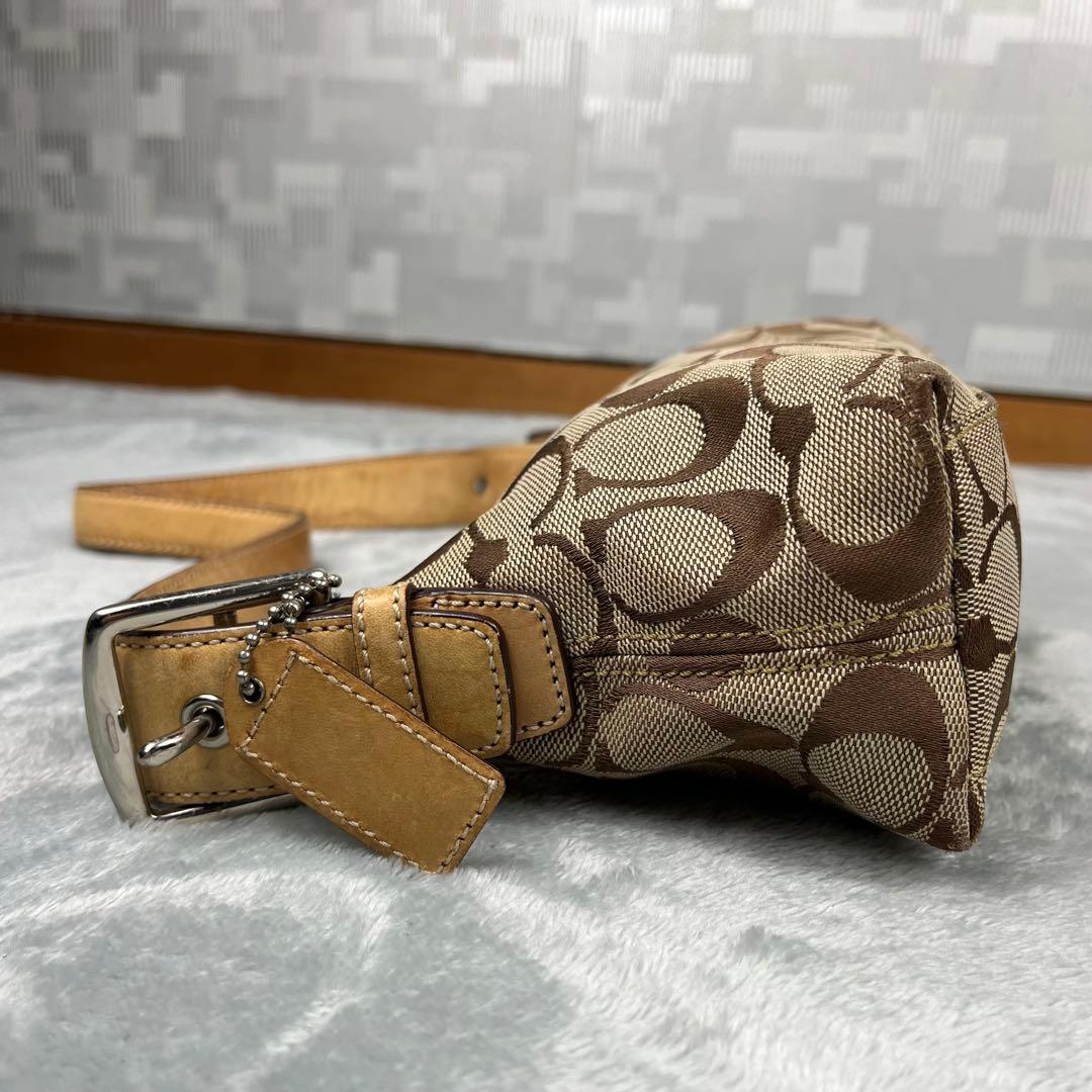 Coach コーチ アクセサリーポーチ シグネチャー ベージュ