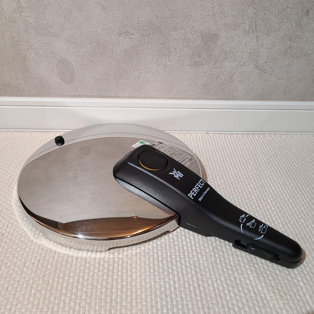 WMF　ヴェーエムエフ　WMF Perfect 4.5l　パーフェクト圧力鍋