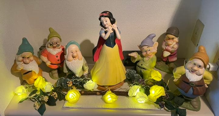白雪姫と7人の小人　陶器　白雪姫置物