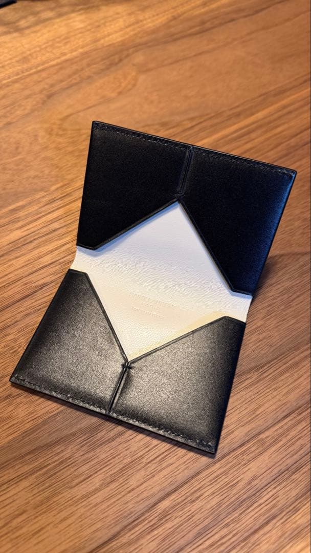 SAINT LAURENT ブラック名刺入れ　新品未使用