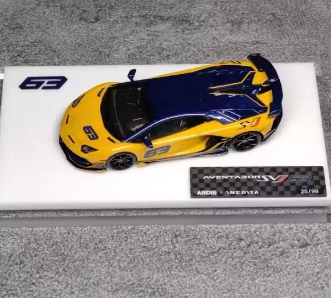 Tardis 1/64 アヴェンタドールsvj 63 2台　ピンク&イエロー