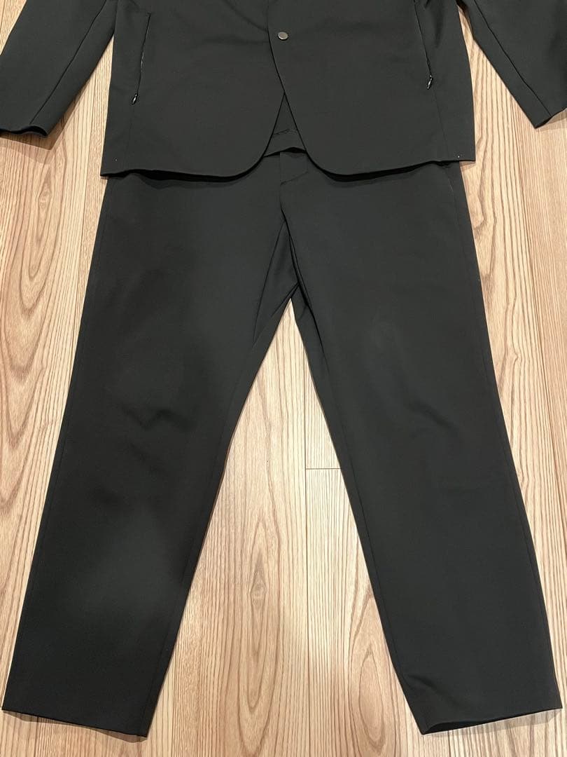 Newbalance MET24 セットアップ 黒　M ジャケット　パンツ