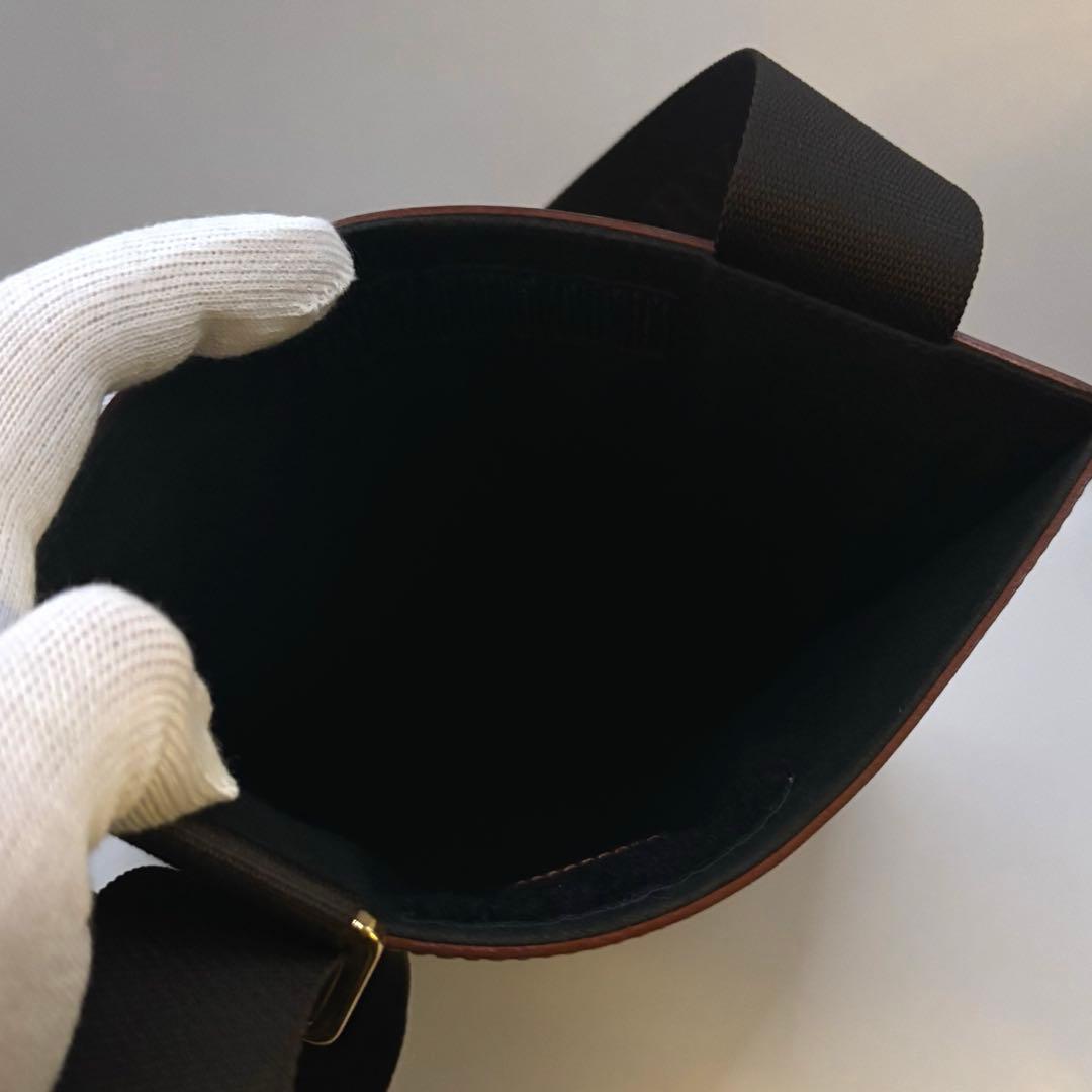 Burberry ショルダーバッグ　ノバチェック　バーバリー　Pre-Owned