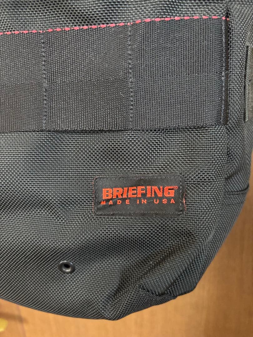 USA製 BRIEFING ブラック ショルダーバッグ デイトリッパー美品