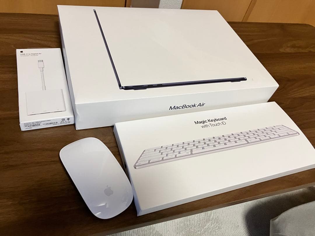 Apple MacBook Air M2 & Apple製品