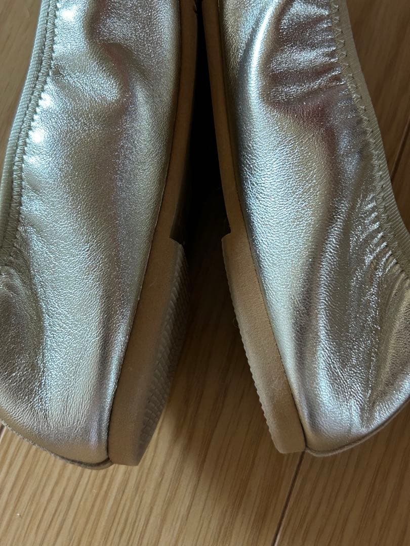 美品kurun 本革　スクエアトゥバレエシューズ　シャンパンゴールド　24.5