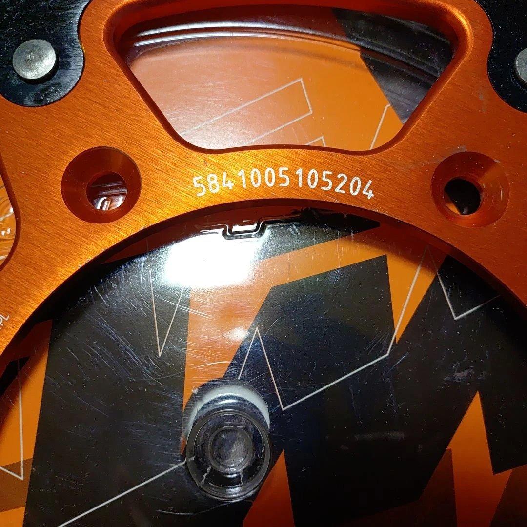 KTM リア・スプロケ　52T