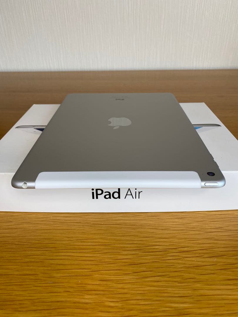 美品　iPad Air 32GB 付属品完備　iPad本体
