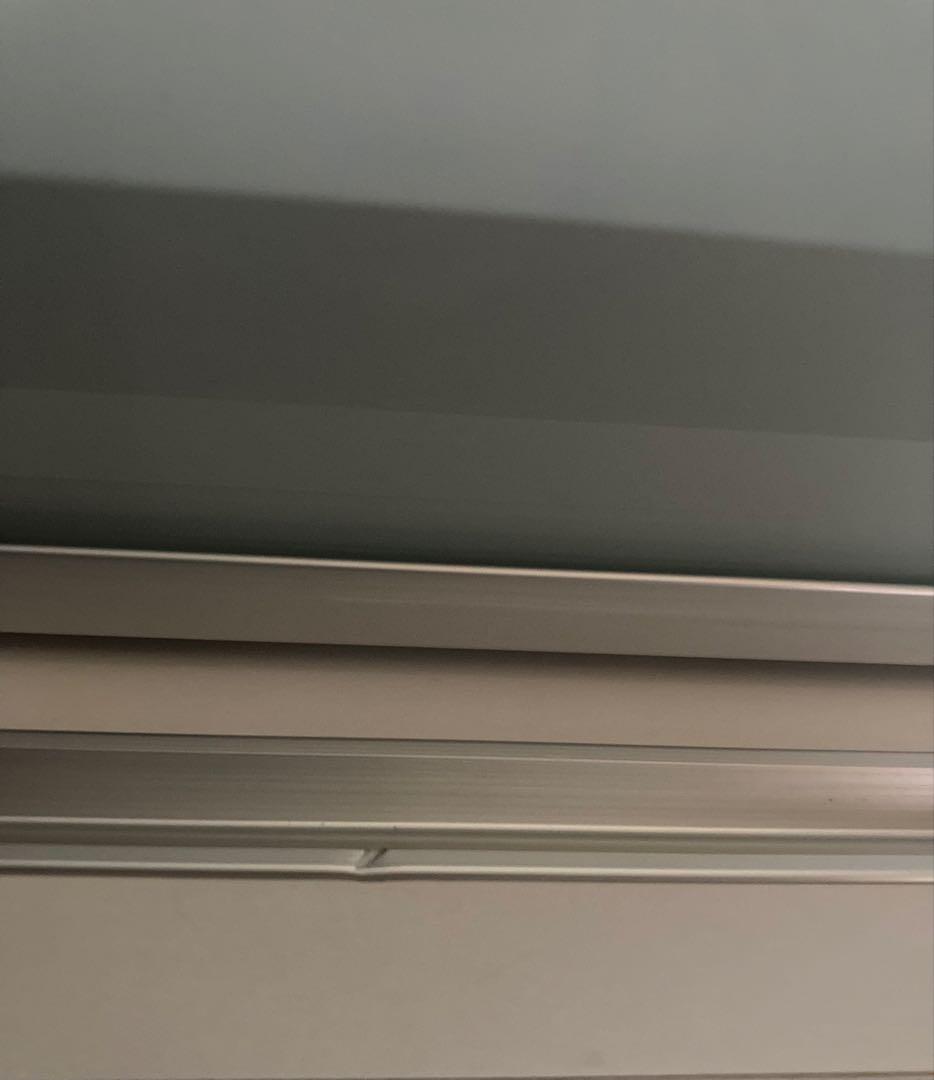 食器棚 日本製　引き戸　ミストガラス