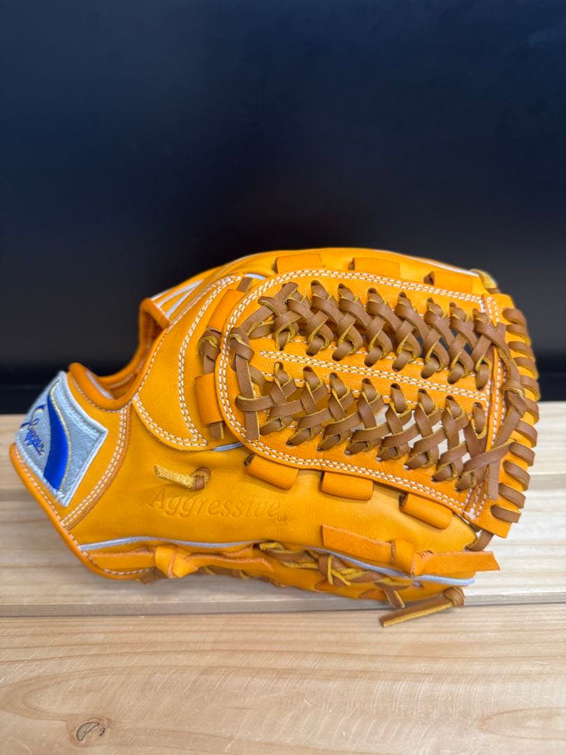 型付け済！久保田スラッガー 軟式用グローブ 内野手 定価34,100円