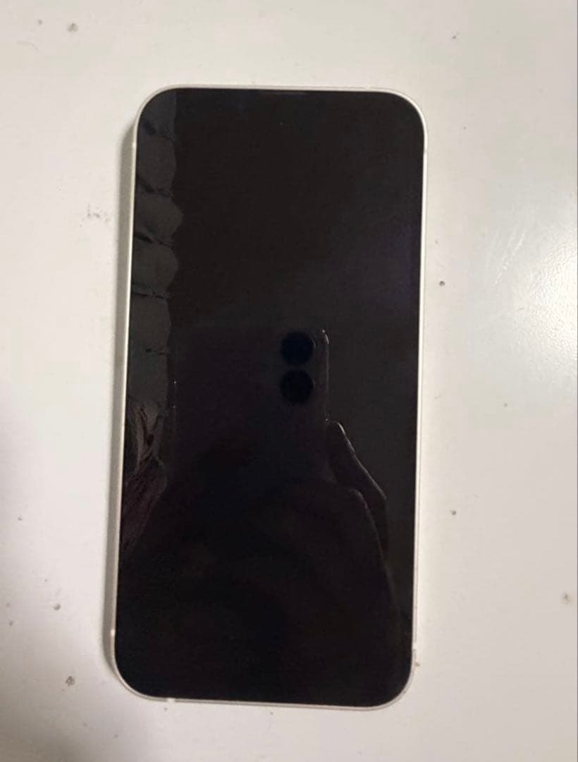 Apple iPhone 13 ホワイト 本体 256GB 容量81%