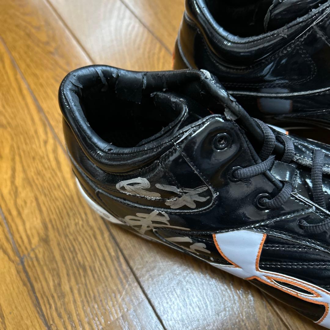 直筆入りサイン入り読売巨人軍澤村投手 実使用スパイク