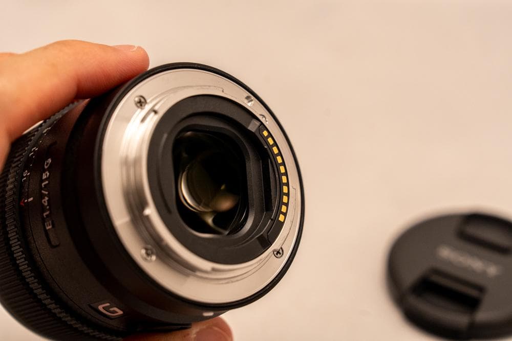 美品 SONY E 15mm F1.4 G SEL15F14G 単焦点レンズ